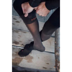 Falke Men's SK7 No Cushion Ski Sock 7 Falke Men's SK7 No Cushion Ski Sock -Best Ski Equipment Shop 2023 Falke M SK7 Sock BLK 4